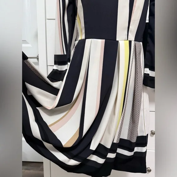 H&M mid knee length dress, size 4 - Picture 5 of 11